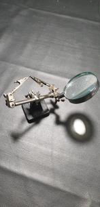 Vergrootglas met klemmen voor precisiewerk, Ophalen of Verzenden, Gebruikt, Vergrootglas of Loep