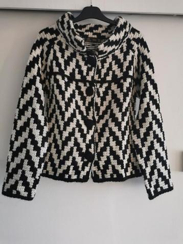 ZARA jasje met wol en mohair mt. M beschikbaar voor biedingen
