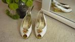 Vintage Mario Cerutti, Italy crème/goud leren peeptoe 39,5, Mario Cerutti, Ophalen of Verzenden, Gedragen, Schoenen met lage hakken
