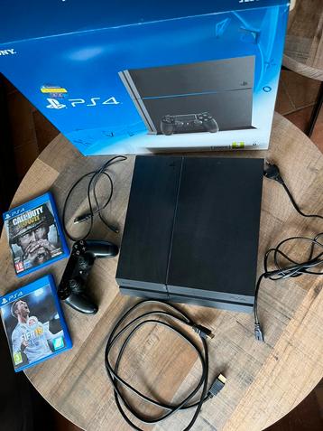 Playstation 4 500GB + controller + 2 spellen + doos beschikbaar voor biedingen