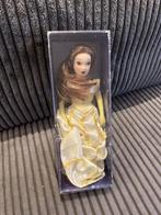 Disney porseleinen pop van Belle (en het beest) 19 cm defect, Ophalen of Verzenden, Assepoester of Belle, Beeldje of Figuurtje