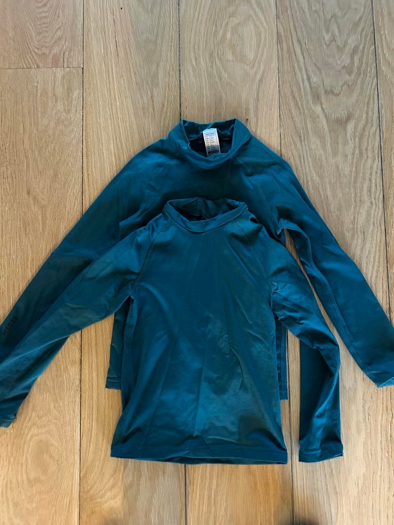 2x Thermoshirt / skipully Wedze - maat 125/132 (8 jaar), Ophalen of Verzenden, Zo goed als nieuw, Jongen of Meisje