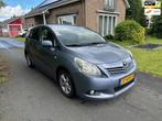 Toyota Verso 1.8 VVT-i Dynamic NAVI CAMERE CC PDC NAP APK, Auto's, Toyota, Voorwielaandrijving, 4 cilinders, Blauw, Bedrijf