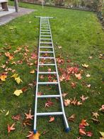 Lichte lange ladder, Doe-het-zelf en Verbouw, Ladders en Trappen, Ophalen, Zo goed als nieuw, 4 meter of meer