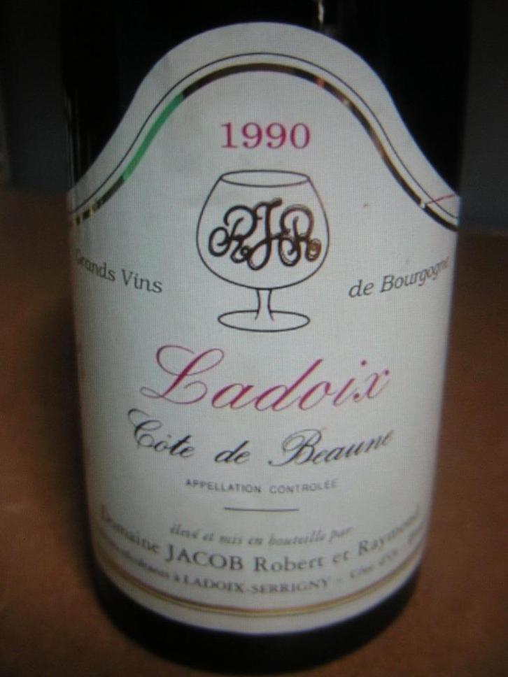 wijn 1990 Ladoix Cote de Beaune Bourgogne 35 Jaar !!!, Verzamelen, Wijnen, Nieuw, Rode wijn, Frankrijk, Vol, Ophalen of Verzenden