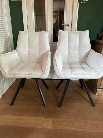 6 splinternieuwe draaibare stoelen (nog in verpakking) beschikbaar voor biedingen