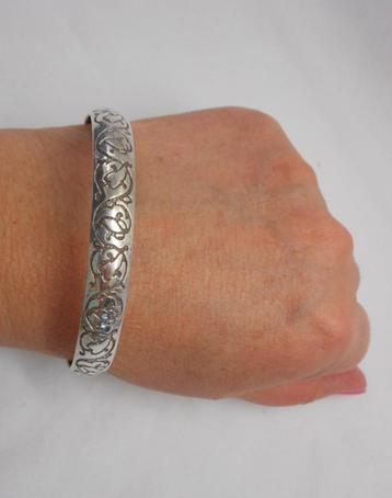 Zilveren antieke aanschuif armband nr.214 beschikbaar voor biedingen