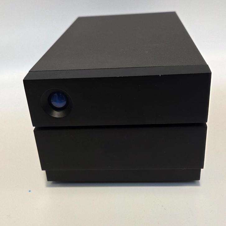 LaCie LRDMU04 externe NAS 2x 4TB USB-C, Computers en Software, Harde schijven, Zo goed als nieuw