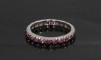Alliance met 23 robijnen 18k wit gouden luxe dames ring