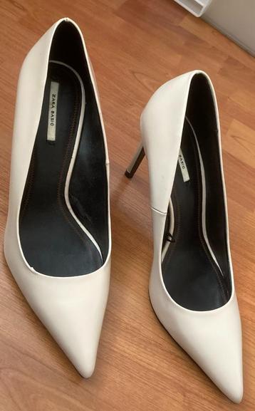 Zara Basic Collection Dames pumps met hoge hakken beschikbaar voor biedingen