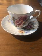 Royal Stafford kop en schotel, Huis en Inrichting, Keuken | Servies, Gebruikt, Ophalen of Verzenden, Overige stijlen, Kop(pen) en/of Schotel(s)