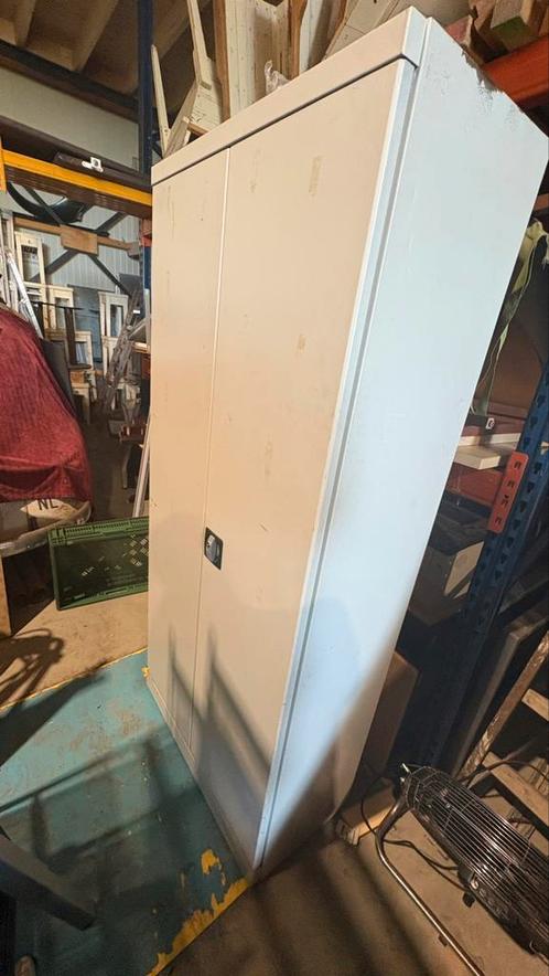 Draaideurkast archiefkast, Huis en Inrichting, Kasten | Roldeurkasten en Archiefkasten, Gebruikt, 25 tot 50 cm, Ophalen