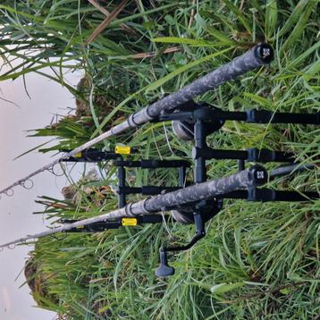Tekoop 2 sonik dark camo 10ft 3 lb nwstaat karperhengels. beschikbaar voor biedingen