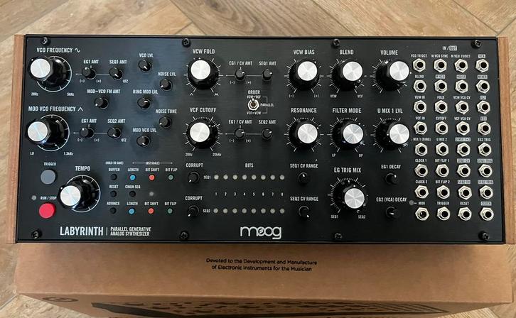 Moog Labyrinth, Muziek en Instrumenten, Synthesizers, Zo goed als nieuw, Overige aantallen, Overige merken, Met midi-aansluiting