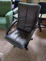 Zwarte relax stoel / fauteuils, Ophalen, Zo goed als nieuw, 75 tot 100 cm, 50 tot 75 cm