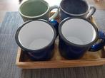 Dienbladje met 4  mokken, Huis en Inrichting, Keuken | Servies, Ophalen of Verzenden, Zo goed als nieuw, Overige stijlen, Kop(pen) en/of Schotel(s)