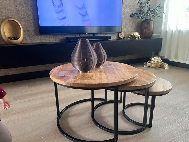 Massief Houten Salontafel Set, Huis en Inrichting, Tafels | Sidetables, Zo goed als nieuw, 50 tot 75 cm, 50 tot 100 cm, Rond, Eikenhout