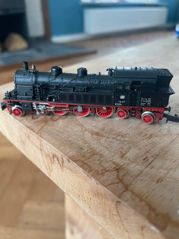Arnold 2274 N-Spoor, Hobby en Vrije tijd, Modeltreinen | N-Spoor, Zo goed als nieuw, Locomotief, Gelijkstroom, Arnold, Ophalen of Verzenden
