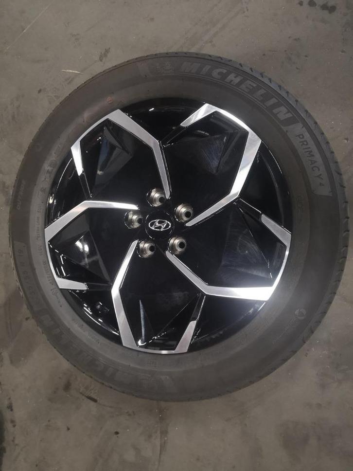 Velgen set met banden Hyundai Ioniq ( 235-55-R19 ), Auto-onderdelen, Banden en Velgen, Band(en), Zomerbanden, 19 inch, 235 mm