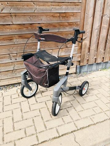 Lichtgewicht opvouwbare rollator Topro Troja zachte bandjes beschikbaar voor biedingen