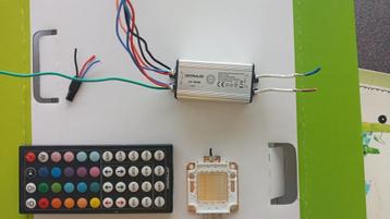 RGB Led driver + afstandsbediening beschikbaar voor biedingen