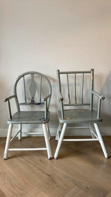 Vintage kinderstoel set beschikbaar voor biedingen