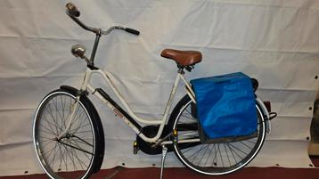 Dames fiets,in prima staat beschikbaar voor biedingen
