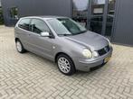 Volkswagen Polo 1.4-16V Athene, Auto's, Volkswagen, Voorwielaandrijving, Stof, Gebruikt, 4 cilinders