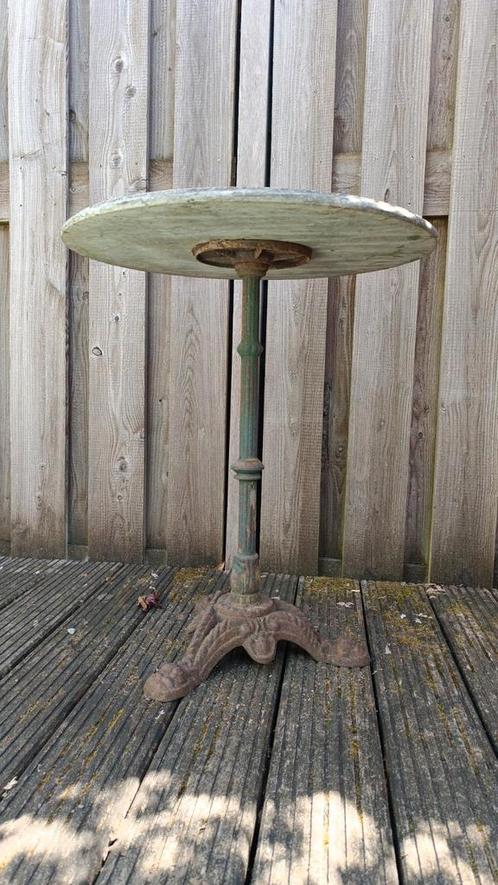 T.e.a.b.: grote en kleine tuintafel steen/gietijzer, Tuin en Terras, Tuintafels, Gebruikt, Rond, Ophalen