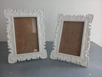 2 brocante foto lijstjes spierwit beschikbaar voor biedingen
