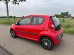 Peugeot 107 1.0-12V XS 5-Deurs, Nieuwe Apk, Auto's, Voorwielaandrijving, Stof, Gebruikt, Zwart