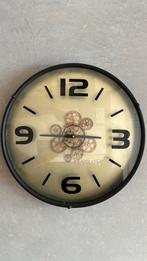 Industriële Wandklok met Draaiende Tandwielen, Ophalen of Verzenden, Zo goed als nieuw, Analoog, Wandklok