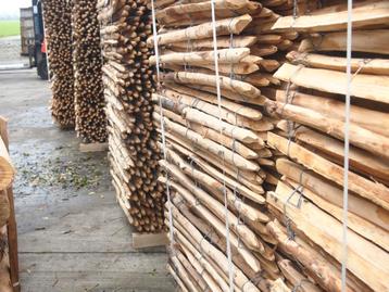 Frans hekwerk Engels hekwerk kastanje hout robinia hout  beschikbaar voor biedingen