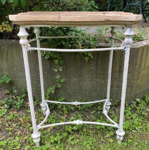 Brocante look tafeltje - bijzettafel - bijzettafeltje, Huis en Inrichting, Tafels | Bijzettafels, Gebruikt, Rechthoekig, 60 cm of meer