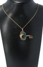 Sluierstaart vis 14k gouden ketting hanger heliotroop, Voordeelsieraden, Verzenden, Zo goed als nieuw, Met edelsteen