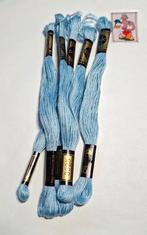 5x DMC mouline, blauw 3325, Hobby en Vrije tijd, Borduren en Borduurmachines, Mulhouse, France, Ophalen of Verzenden, Borduurgaren of Zijde