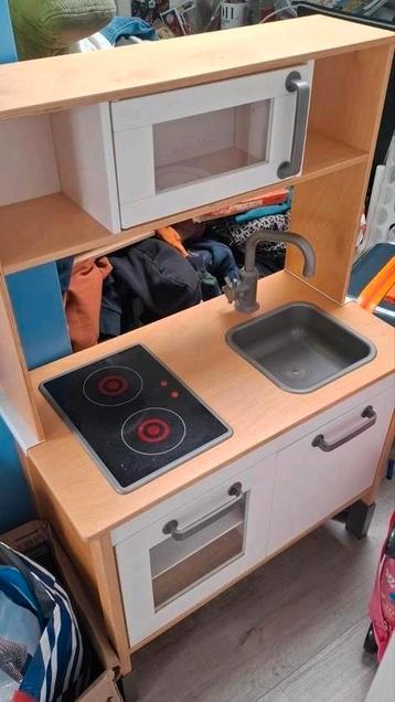 IKEA Houten Speelkeuken met Accessoires beschikbaar voor biedingen
