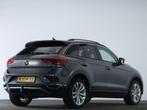 Volkswagen T-Roc 1.0 TSI 110 PK Style Business | LED | Trekh, Stof, Gebruikt, 1194 kg, Bedrijf