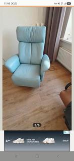 Elektrische sta op stoel, Huis en Inrichting, Fauteuils, Ophalen, Zo goed als nieuw, 50 tot 75 cm