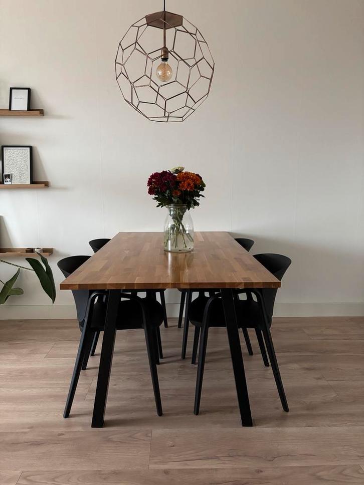Eikenhouten tafel met stalen poten - 160x90cm, Huis en Inrichting, Tafels | Eettafels, Gebruikt, 50 tot 100 cm, 150 tot 200 cm