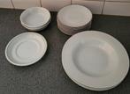 diverse borden, schaaltjes, mokken en diverse glazen, Huis en Inrichting, Keuken | Servies, Ophalen, Overige materialen, Gebruikt