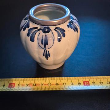 Delfts Blauw Vaasje beschikbaar voor biedingen