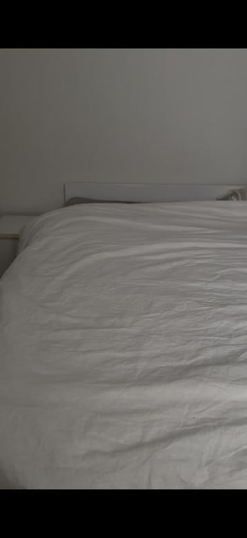 Wit houten bed 160x210
