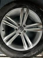 Mooie set R18 235/55 VW Sebring Velgen, Pirelli winterbanden, Auto-onderdelen, Banden en Velgen, Ophalen, 18 inch, Banden en Velgen