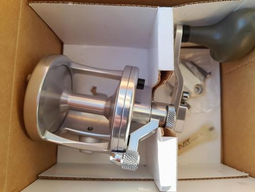 Avet MXL 6/4 2 speed lever drag made in USA rechtshandig, Watersport en Boten, Hengelsport | Zeevissen, Zo goed als nieuw, Molen