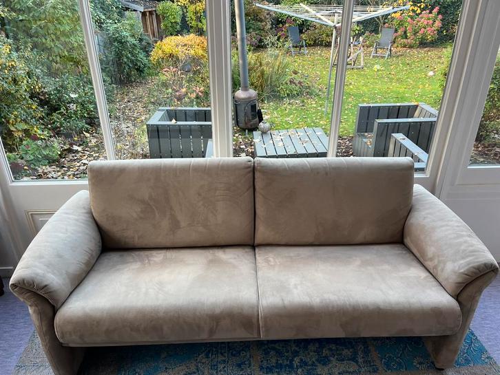 Montèl 2,5-zits bank – taupe microvezel – topstaat!, Huis en Inrichting, Banken | Bankstellen, Zo goed als nieuw, 200 tot 250 cm