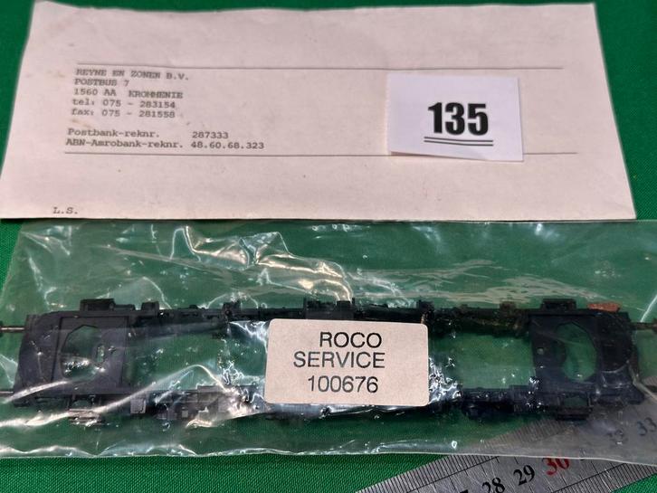 135 Roco service onderdeel 100676 onderplaat  E18 43661, Hobby en Vrije tijd, Modeltreinen | H0, Zo goed als nieuw, Overige typen