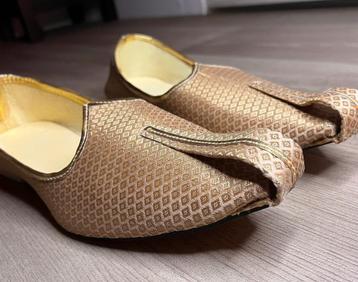 Traditionele Trouwschoenen-Sherwani Loafers, Jutiya, Mojaris beschikbaar voor biedingen