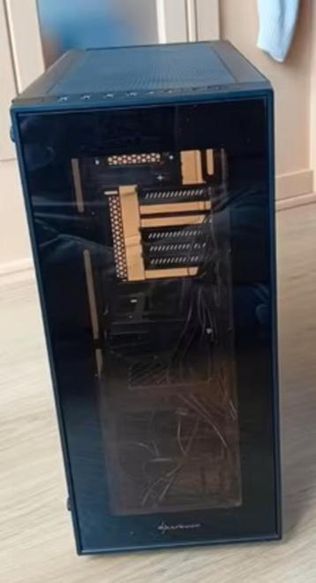 game pc ( Leeg )  beschikbaar voor biedingen