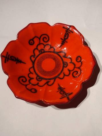 retro Flora fat lava schaal / 2086 Flora Holland doorsnee 24 beschikbaar voor biedingen
